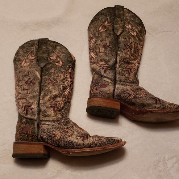 Cowboy boots - Picture 11 of 12